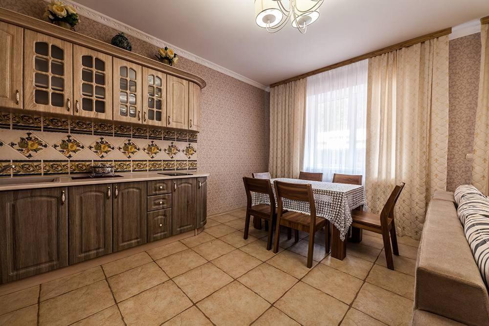 Готель Ольга Bukovel Ngoại thất bức ảnh
